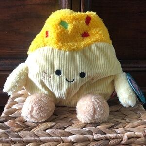 Bum Bumz Funday Bumz: Tory Chip with dip stuffed figure